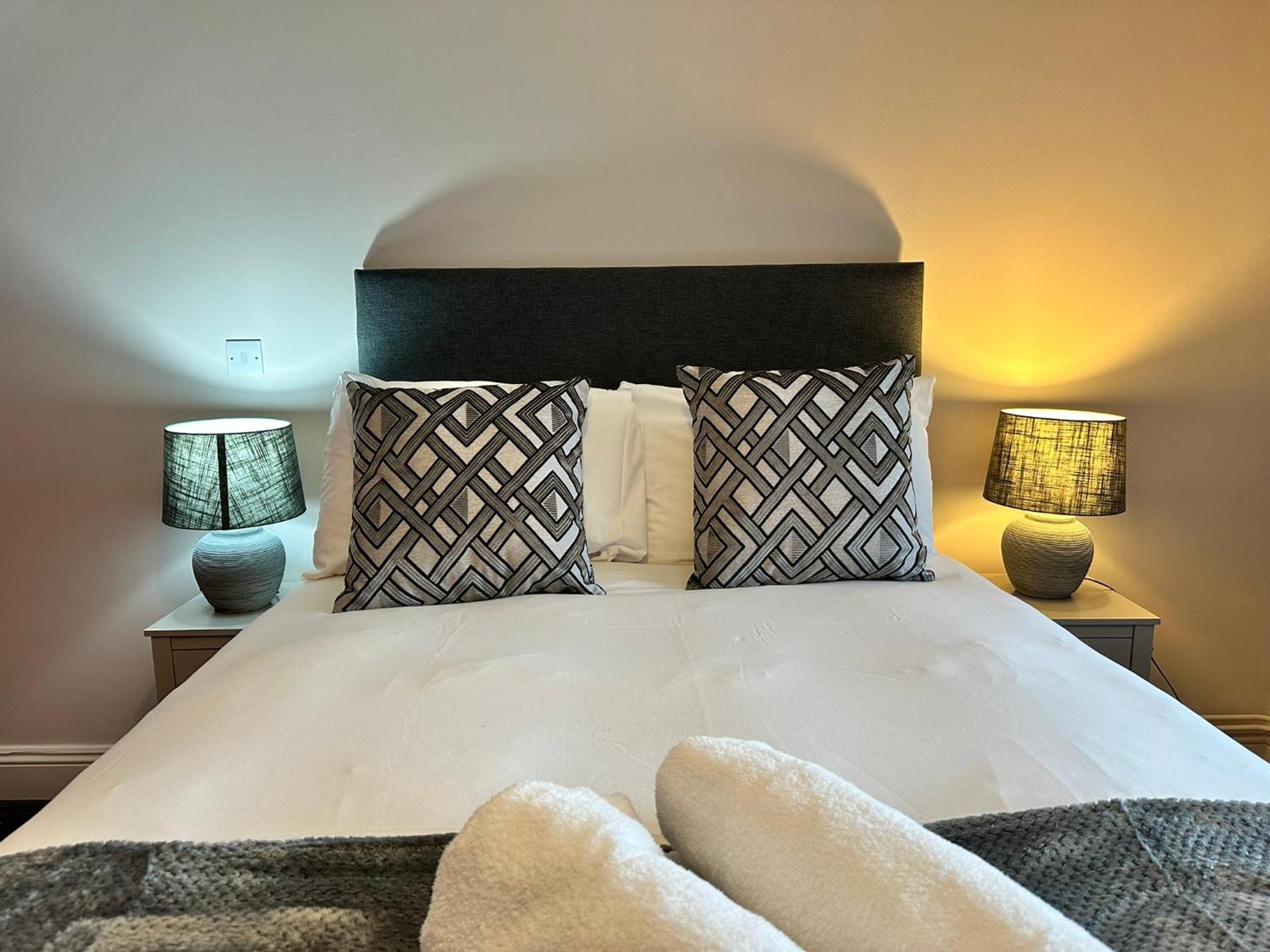 The Prince Albert Pub & Hotel Windsor Bagian luar foto