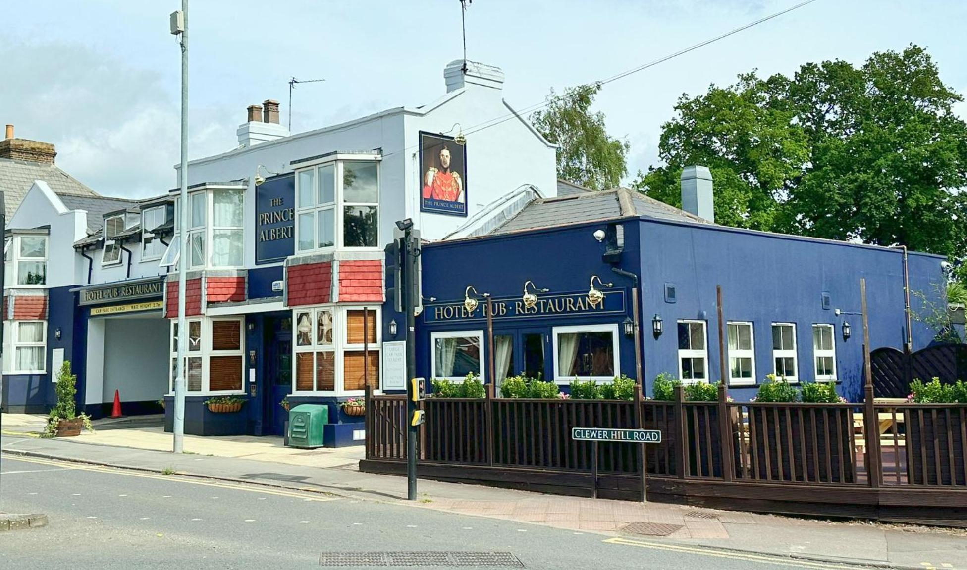 The Prince Albert Pub & Hotel Windsor Bagian luar foto
